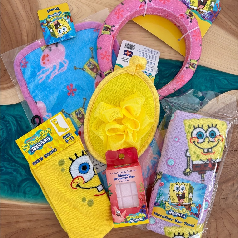 SpongeBob SquarePants Yellow and Pink Spa/Bath Set